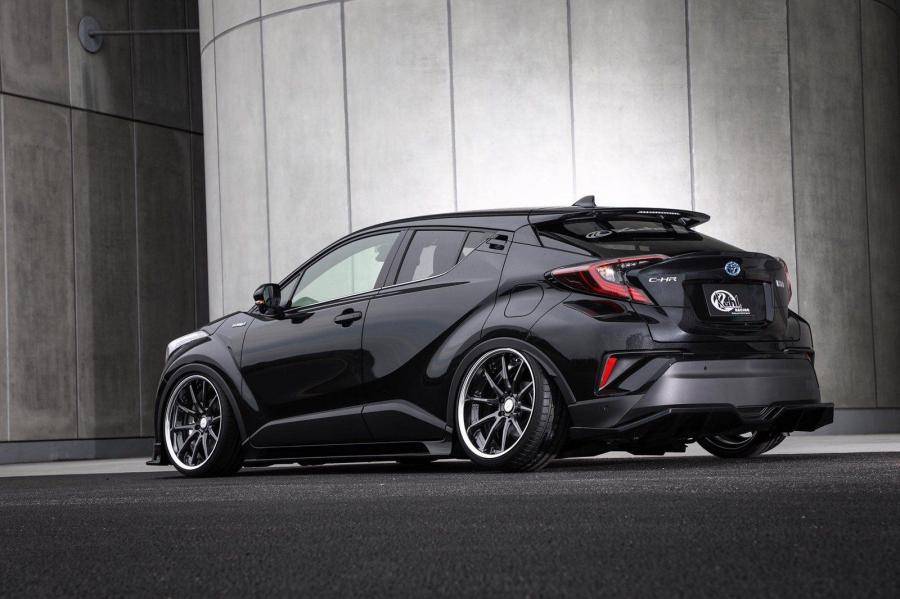  Toyota C-HR by Kuhl 2017 года  (фото 2 из 8)